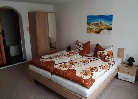 Ferienzimmer Familie Schaening *